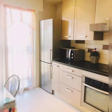Apartman Luxurious Near The Airport